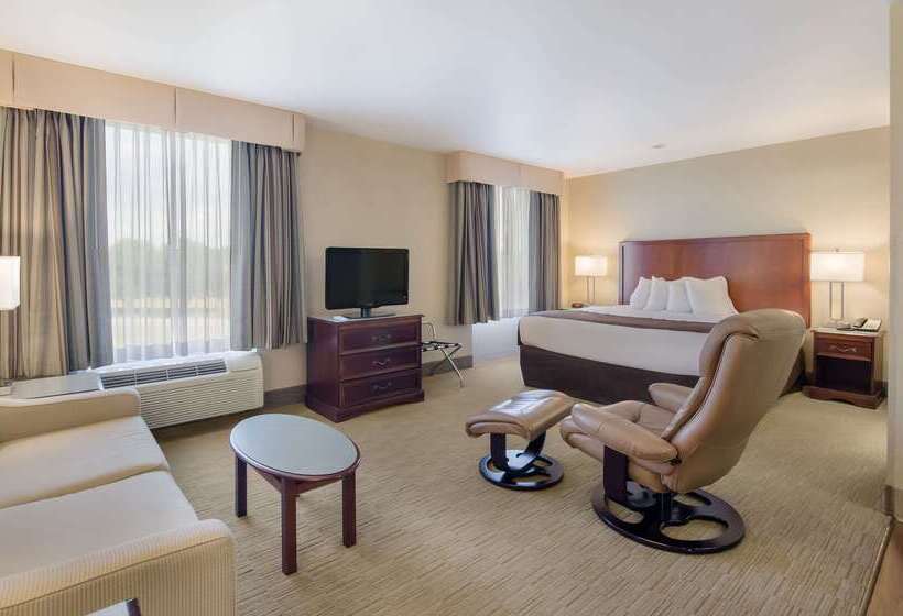 فندق Mainstay Suites Airport