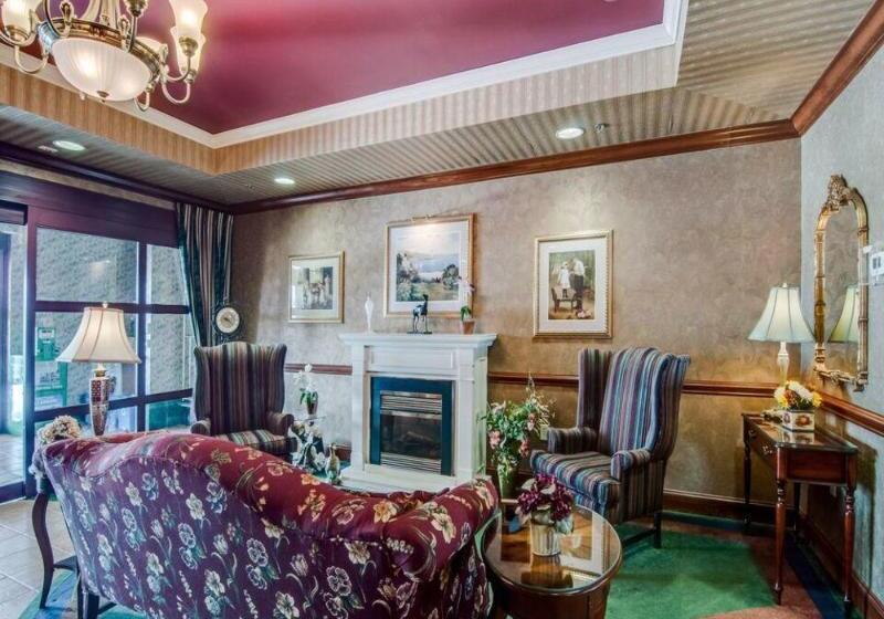 فندق Mainstay Suites Airport