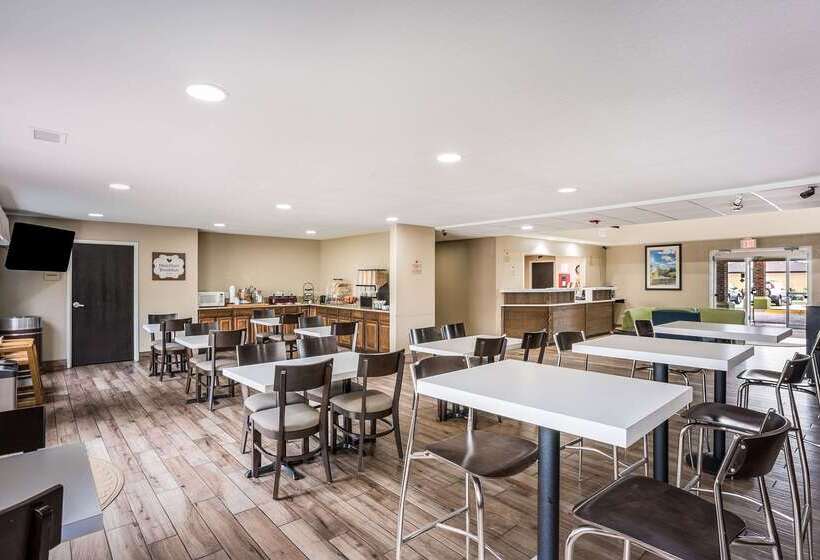 هتل Mainstay Suites Cedar Rapids North  Marion