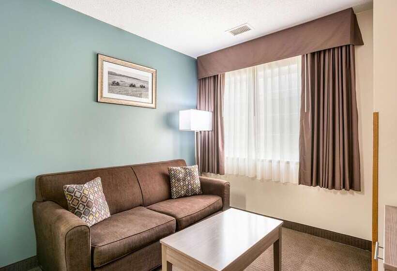 בית מלון כפרי Mainstay Suites Cedar Rapids North  Marion