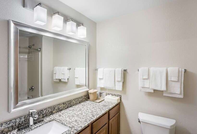 هتل Mainstay Suites Cedar Rapids North  Marion