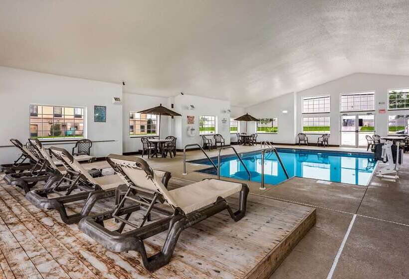 בית מלון כפרי Mainstay Suites Cedar Rapids North  Marion