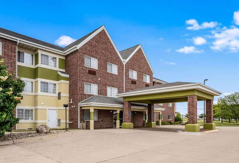 בית מלון כפרי Mainstay Suites Cedar Rapids North  Marion