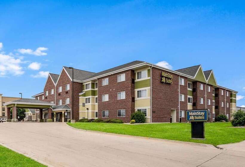 هتل Mainstay Suites Cedar Rapids North  Marion