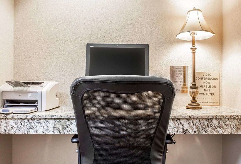 호텔 Mainstay Suites Knoxville Airport