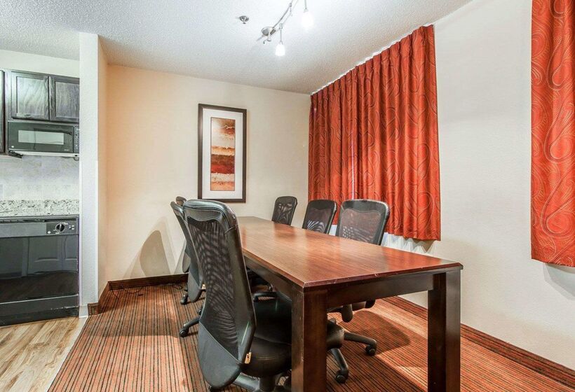호텔 Mainstay Suites Knoxville Airport