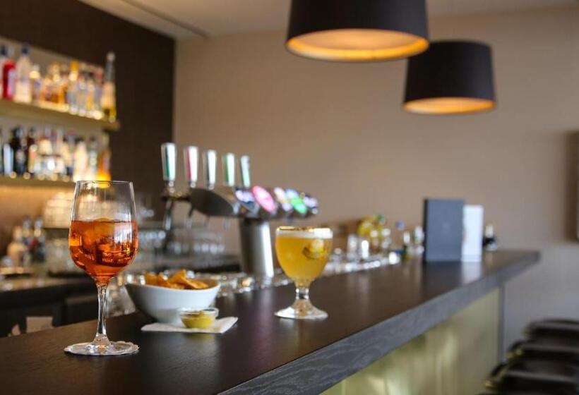 בית מלון כפרי Marina Lachen