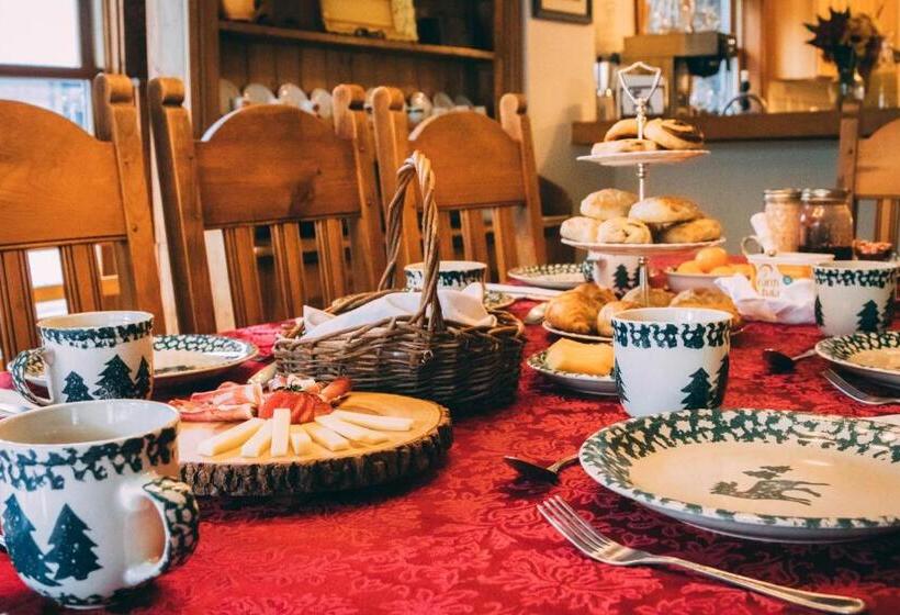 בית מלון כפרי Minturn Inn