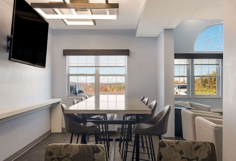 호텔 Sleep Inn & Suites Clarion, Pa Near I 80