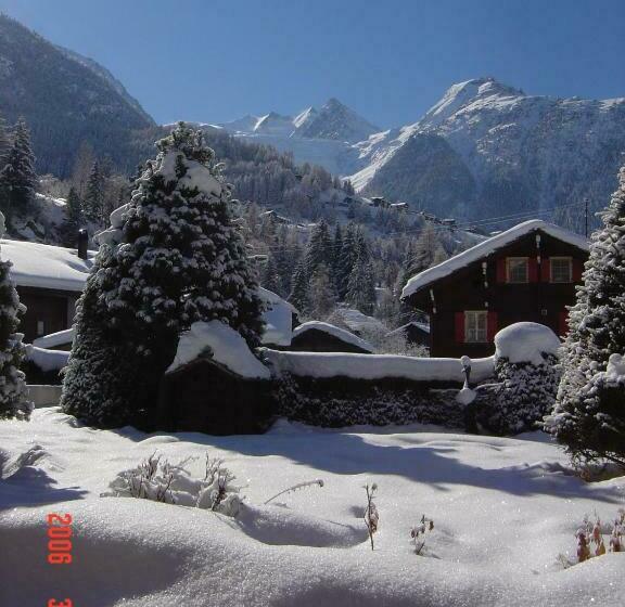 ホテル Apart Montana