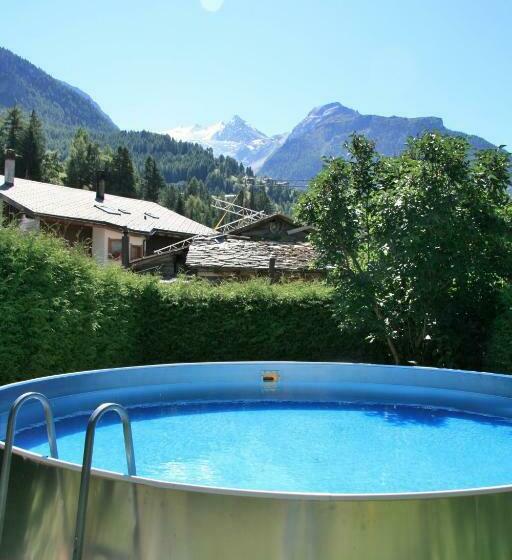 ホテル Apart Montana