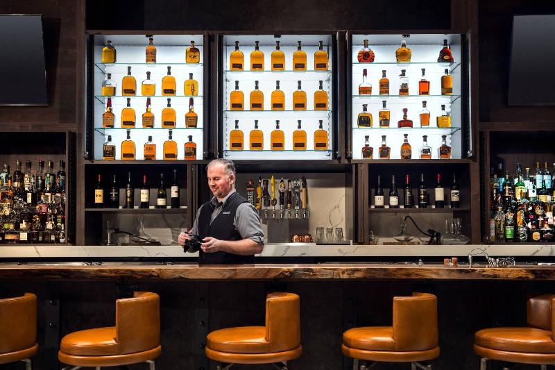 Отель Morgantown Marriott At Waterfront Place