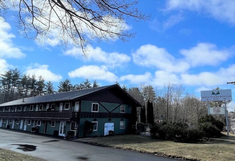 فندق Moultonborough Inn