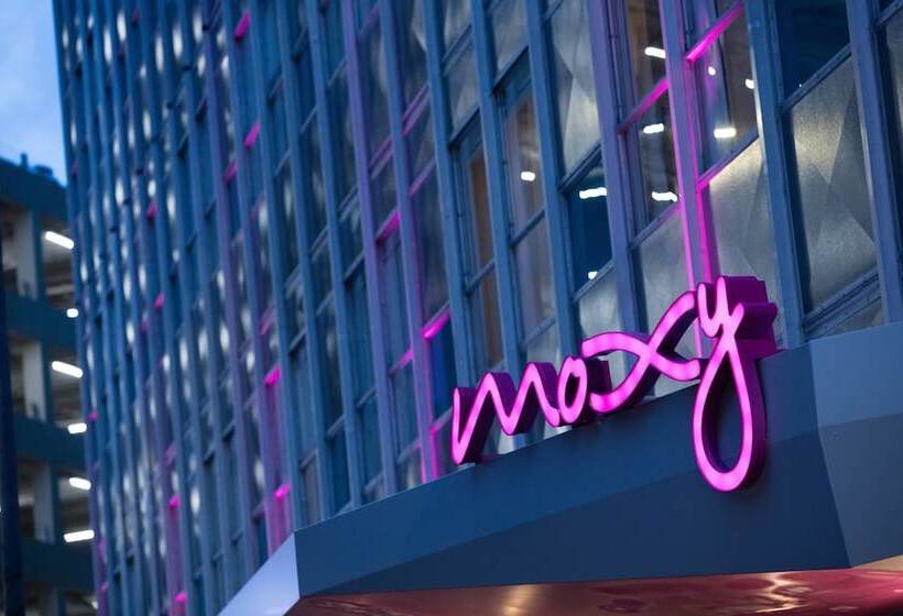 Отель Moxy New Orleans Downtown/french Quarter Area