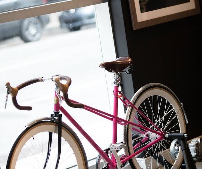 Отель Moxy New Orleans Downtown/french Quarter Area