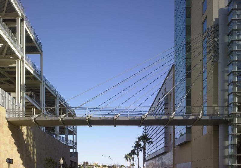 ホテル Omni San Diego