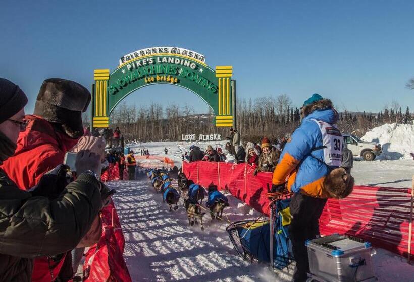 فندق Pike S Waterfront Lodge