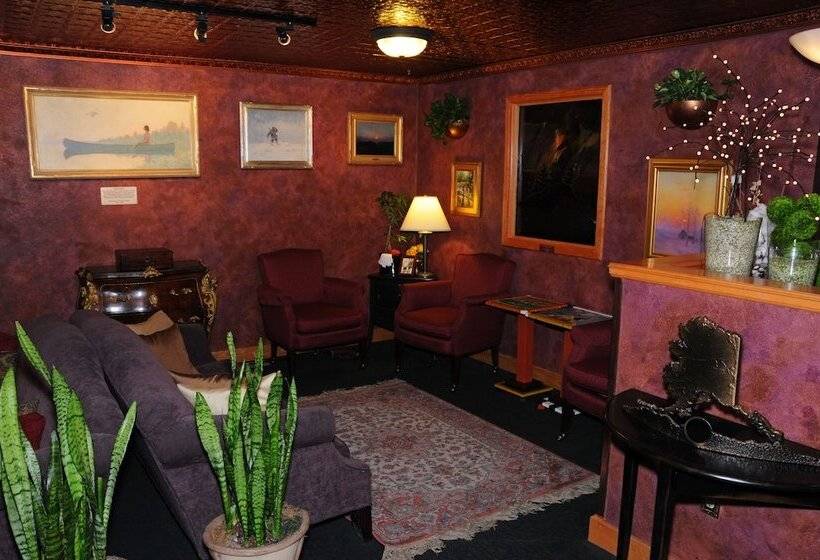 فندق Pike S Waterfront Lodge