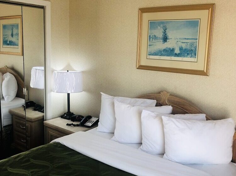 فندق Quail Inn & Suites