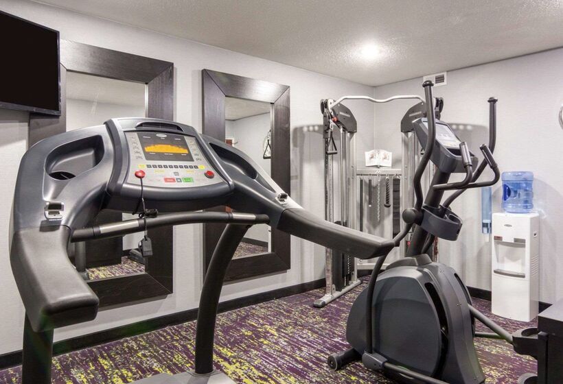 בית מלון כפרי Quality Inn & Suites Ashland Near Kings Dominion