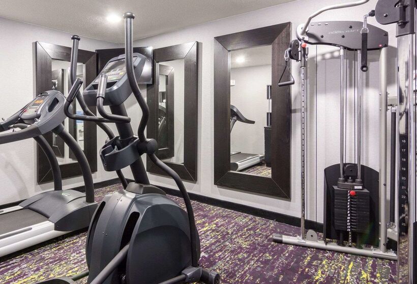 בית מלון כפרי Quality Inn & Suites Ashland Near Kings Dominion