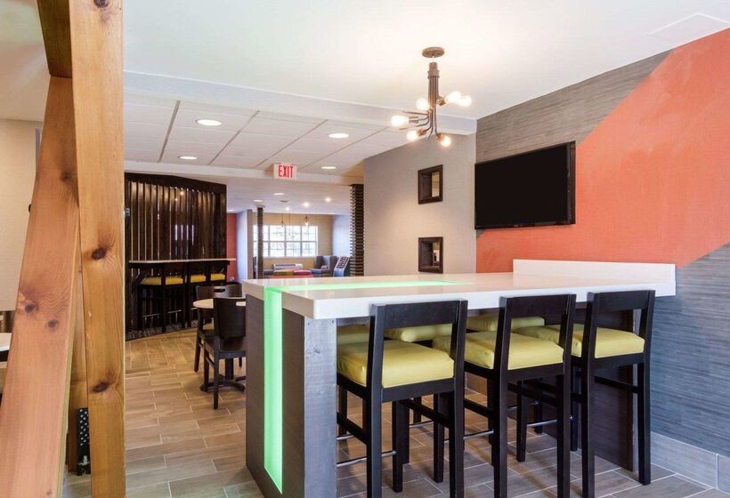 בית מלון כפרי Quality Inn & Suites Ashland Near Kings Dominion