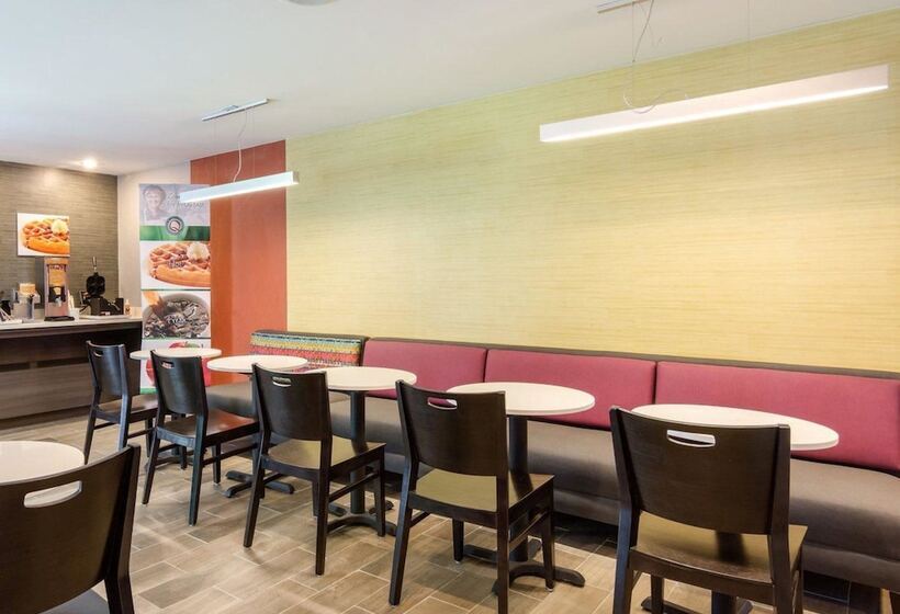 בית מלון כפרי Quality Inn & Suites Ashland Near Kings Dominion