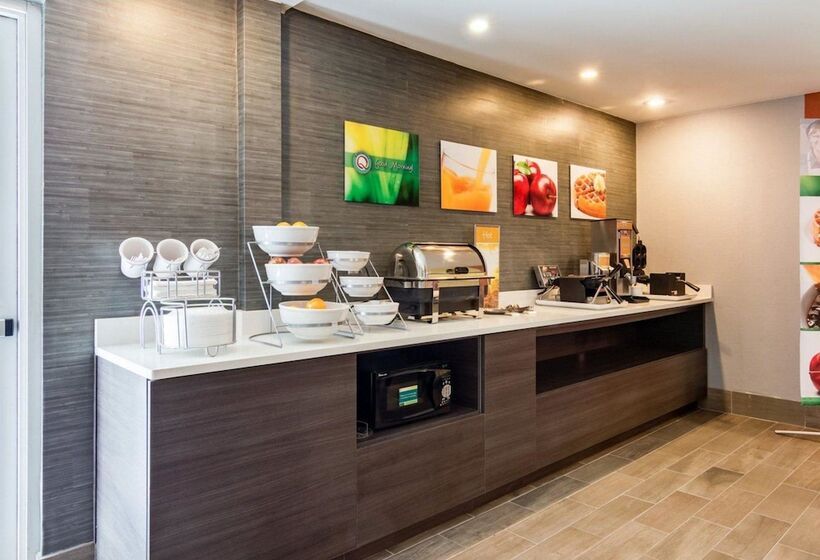 בית מלון כפרי Quality Inn & Suites Ashland Near Kings Dominion