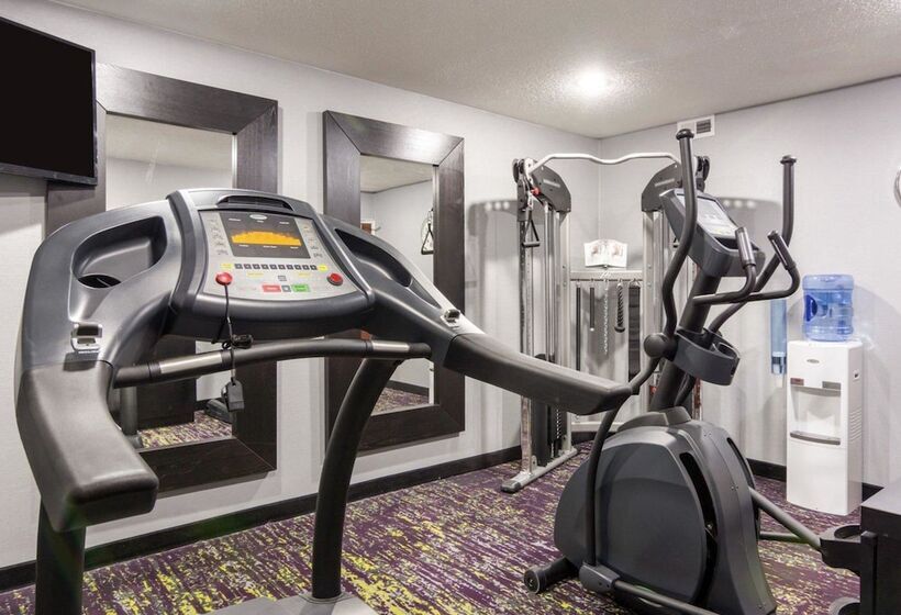 בית מלון כפרי Quality Inn & Suites Ashland Near Kings Dominion