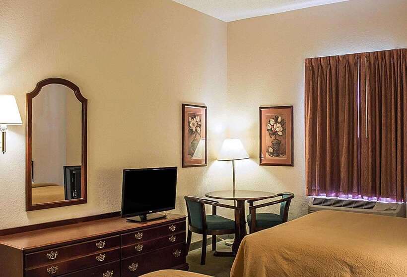 فندق Quality Inn & Suites Bellville   Mansfield