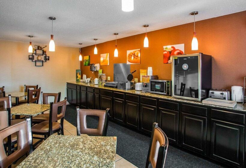 فندق Quality Inn Central Wisconsin Airport