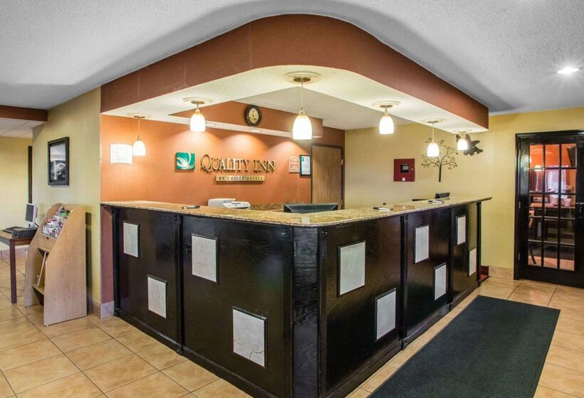 فندق Quality Inn Central Wisconsin Airport