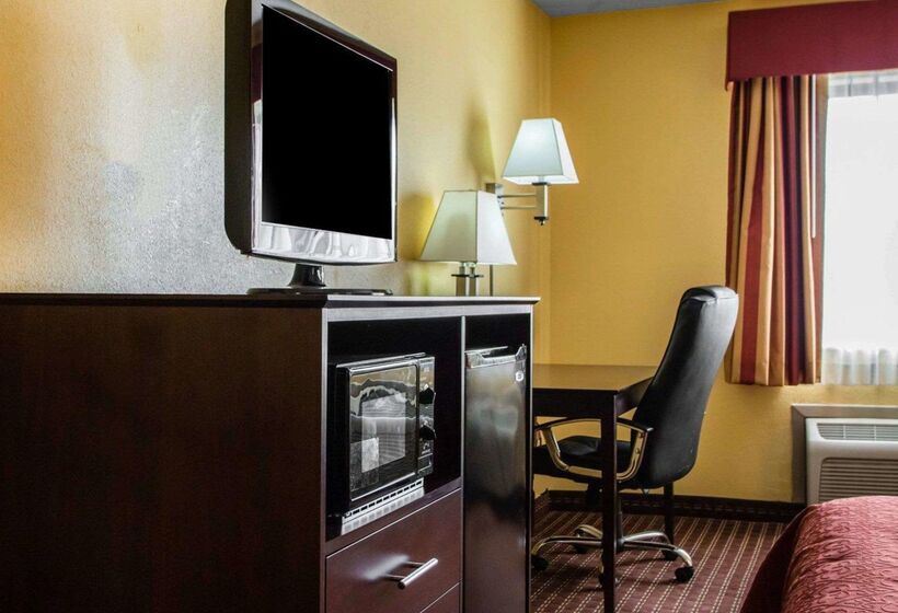 فندق Quality Inn Central Wisconsin Airport