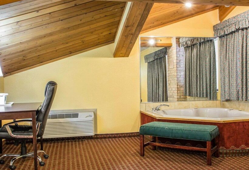 فندق Quality Inn Central Wisconsin Airport