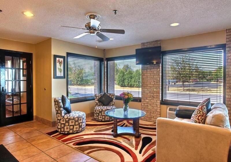 فندق Quality Inn Central Wisconsin Airport