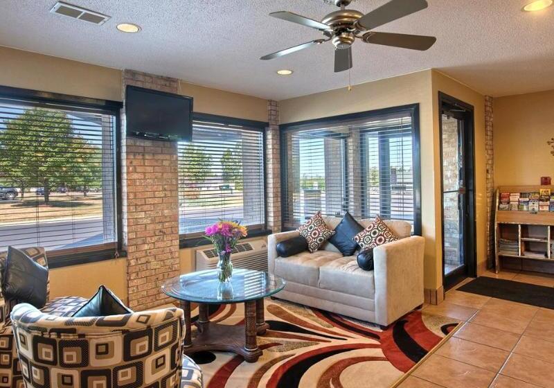 فندق Quality Inn Central Wisconsin Airport