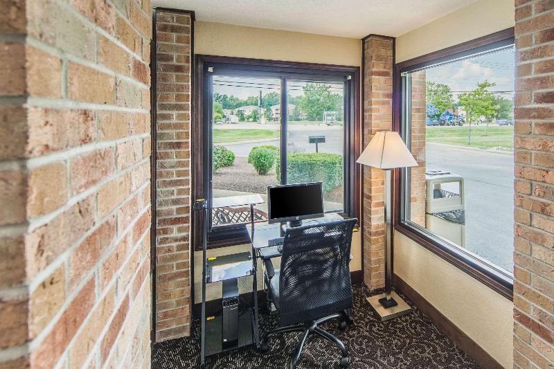 בית מלון כפרי Quality Inn Decatur Near Us224