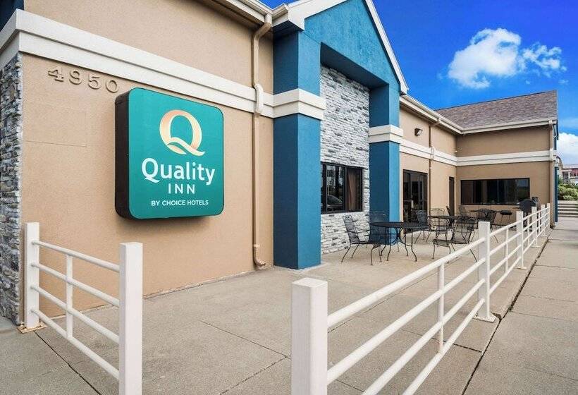 هتل Quality Inn