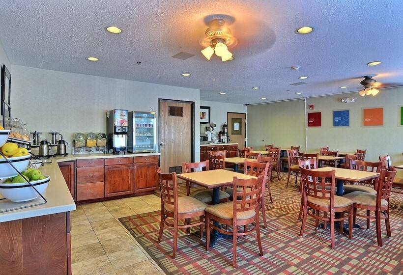 فندق Quality Inn