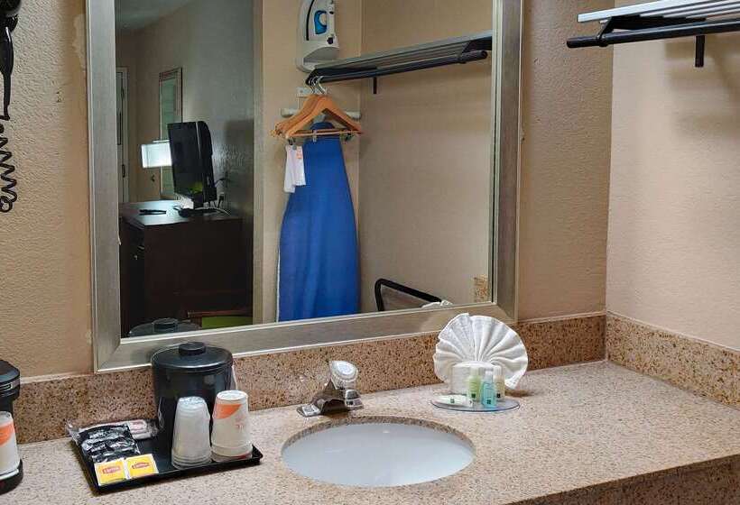 هتل Quality Inn Flagstaff East I40