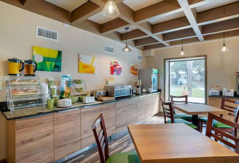 فندق Quality Inn Fort Walton Beach   Destin West