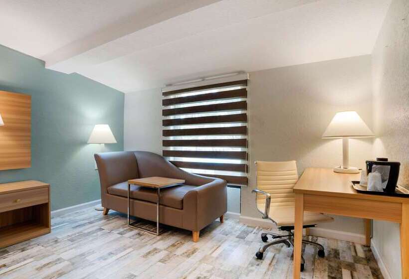 فندق Quality Inn Fort Walton Beach   Destin West