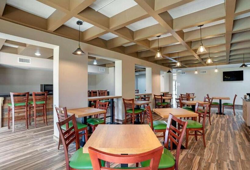 فندق Quality Inn Fort Walton Beach   Destin West