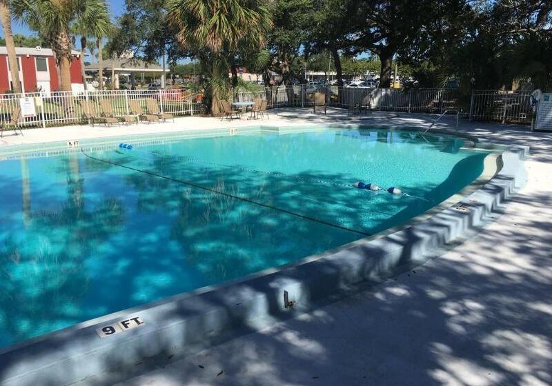 فندق Quality Inn Fort Walton Beach   Destin West