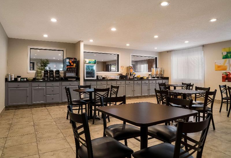 בית מלון כפרי Quality Inn Grand Blanc   Flint South