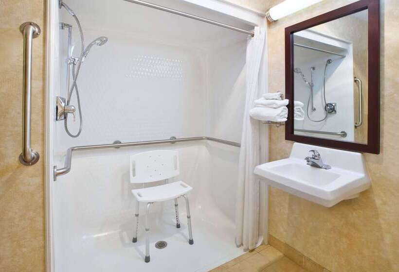 ホテル Quality Inn Marshall Near I69