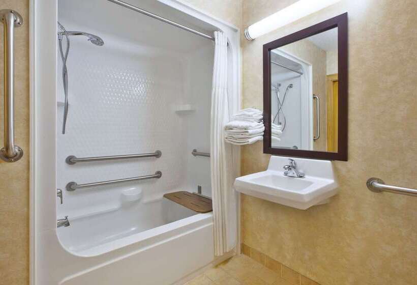 ホテル Quality Inn Marshall Near I69