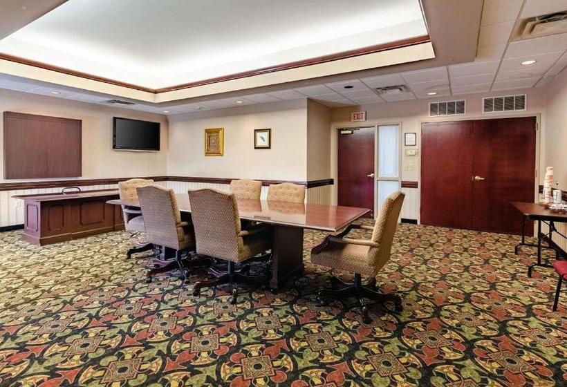 酒店 Quality Inn & Suites