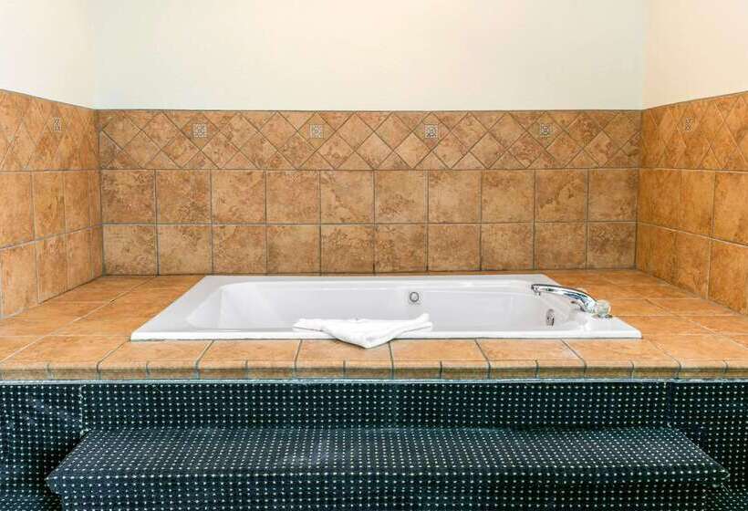 فندق Quality Inn & Suites Anderson I69