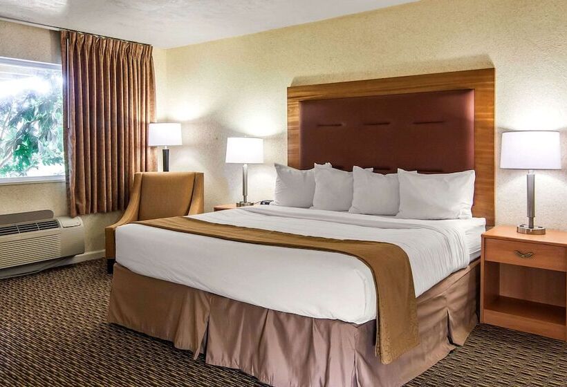 فندق Quality Inn & Suites At Coos Bay